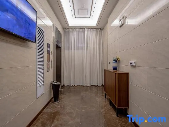 Yeste International Hotel (Nanning South Lake Park Macun Subway Station)