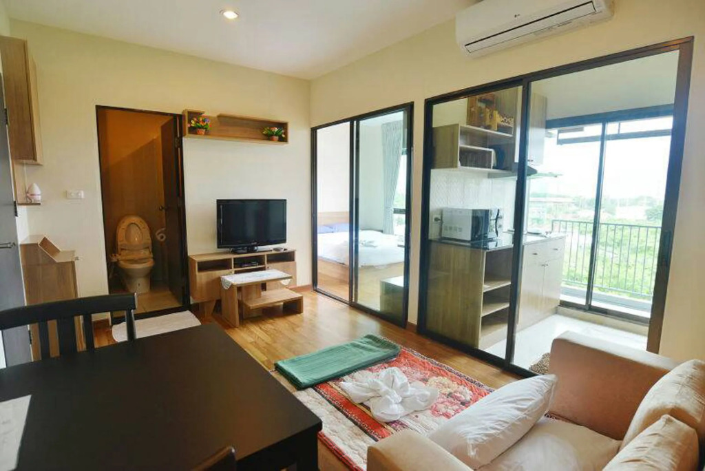 Tree Boutique Residence - Quiet Oasis - Stunning View, Pool & Gym