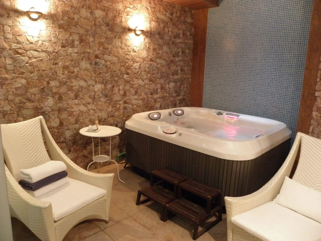 Flamingo Suites Boutique Hotel