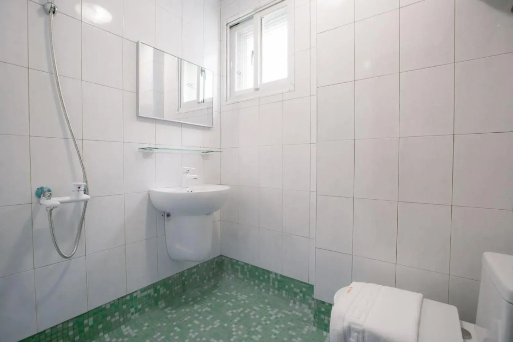 Starrywhale hostel