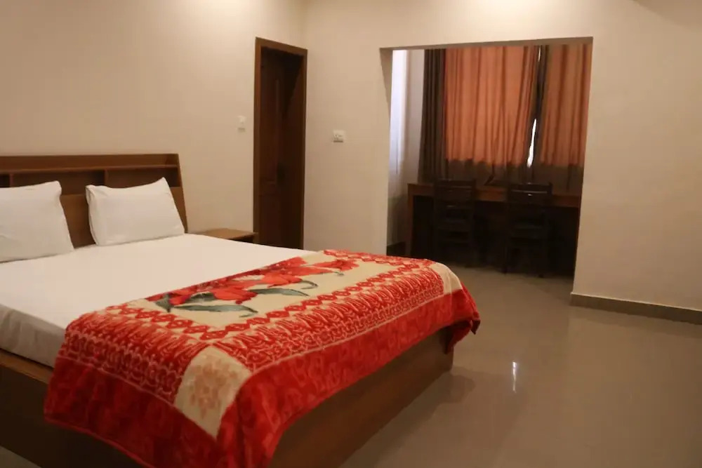 City Home Guest House F-8