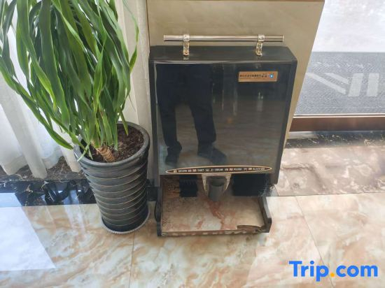 Puyang Qianyou Hotel
