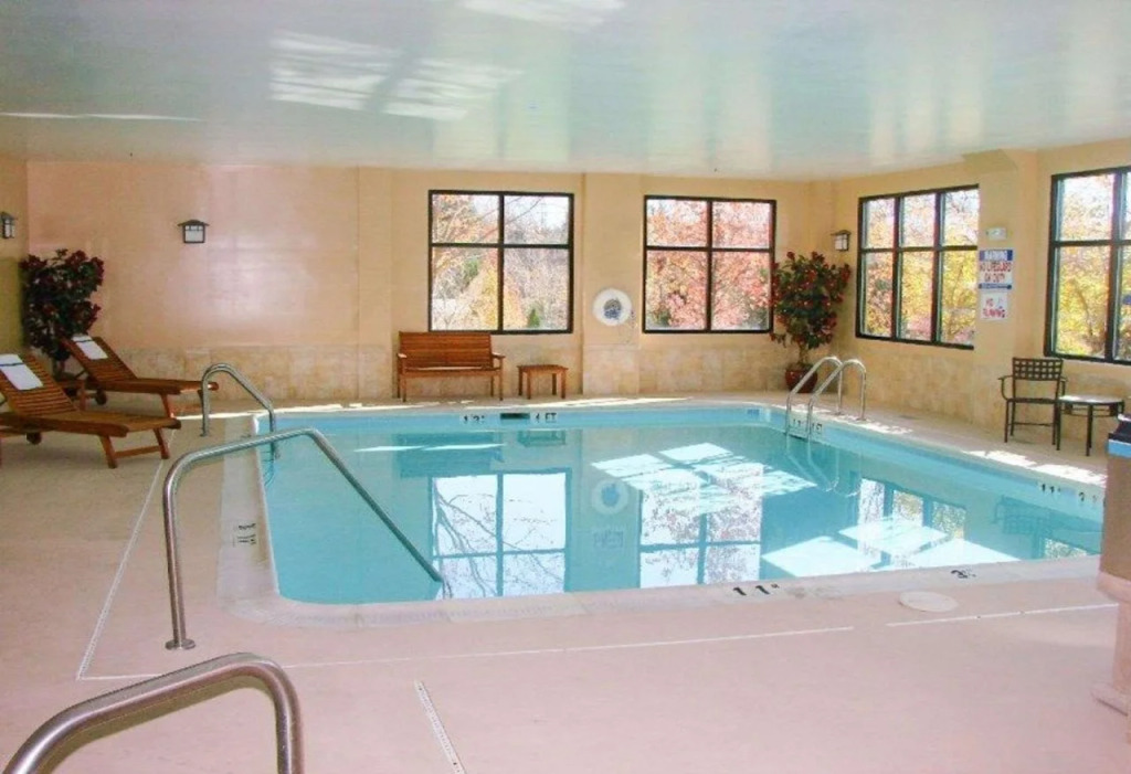 Holiday Inn Express & Suites Leesburg - Historic District by IHG