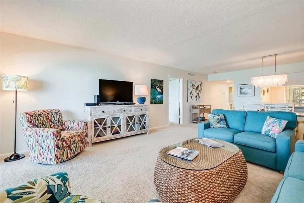 Sea Oats 215 2 Bedroom Home by RedAwning