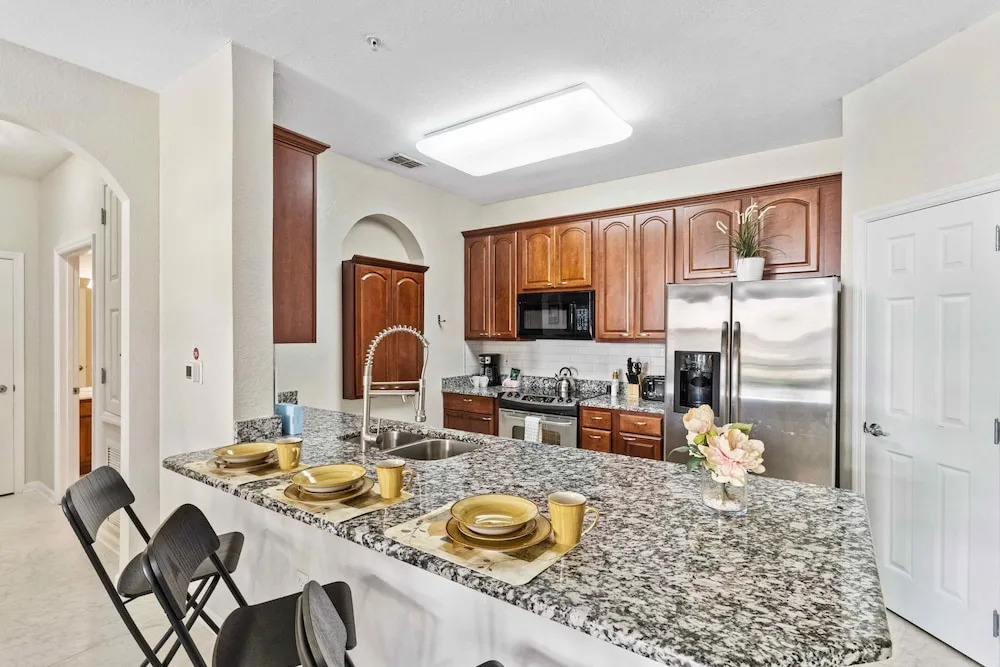 First Floor Vista Cay Condo W/free Resort Access!
