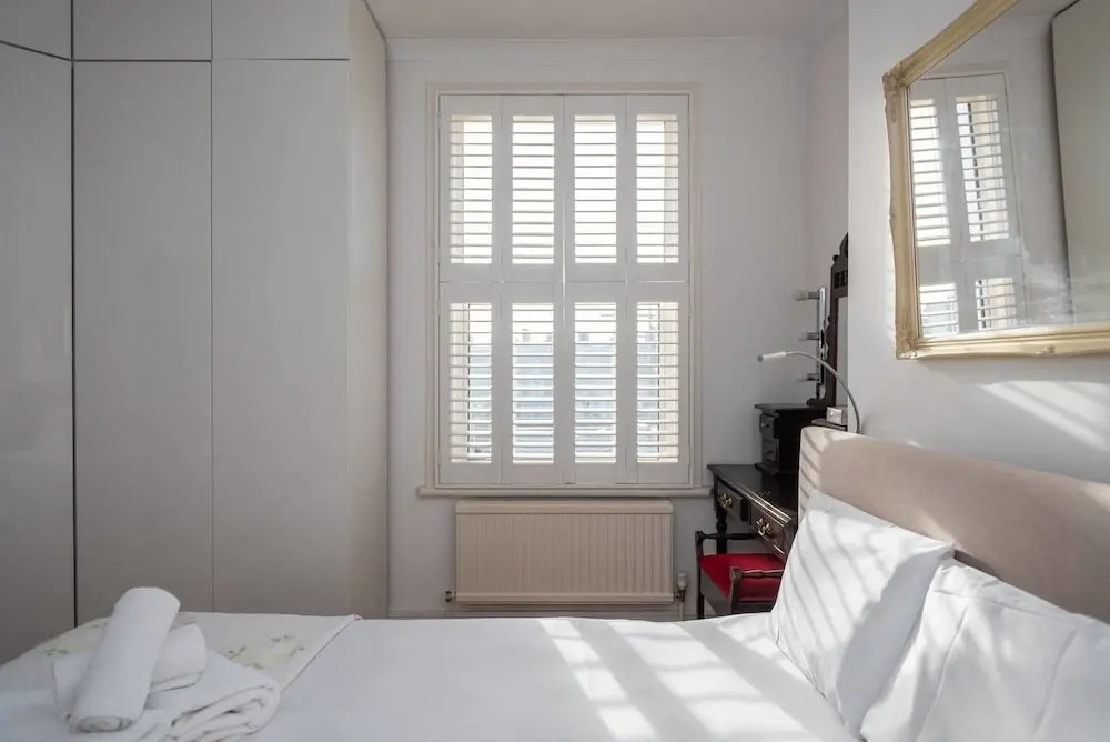 Wonderful 2 bed by Queen's Park, for 6 Guests!