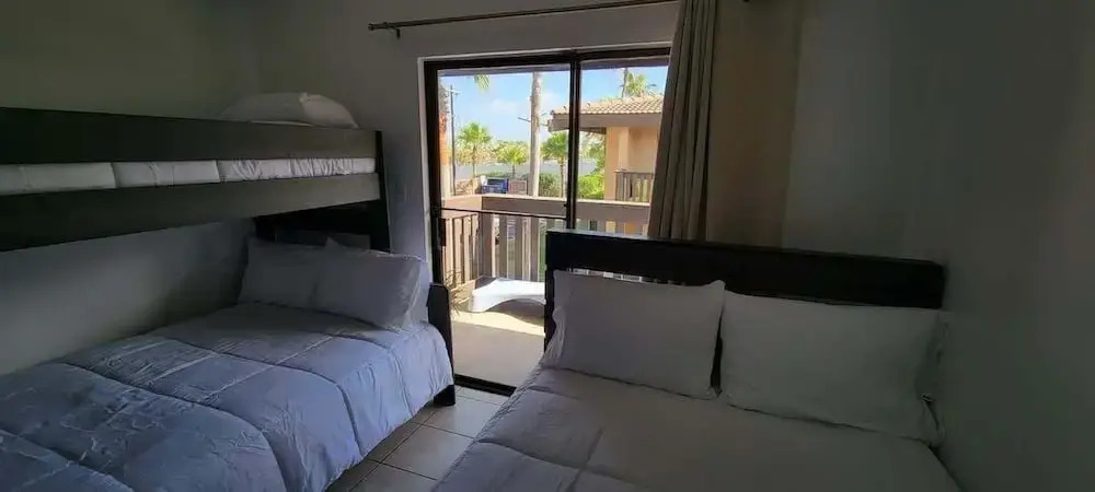 Tiki 1 Bedroom Home by RedAwning