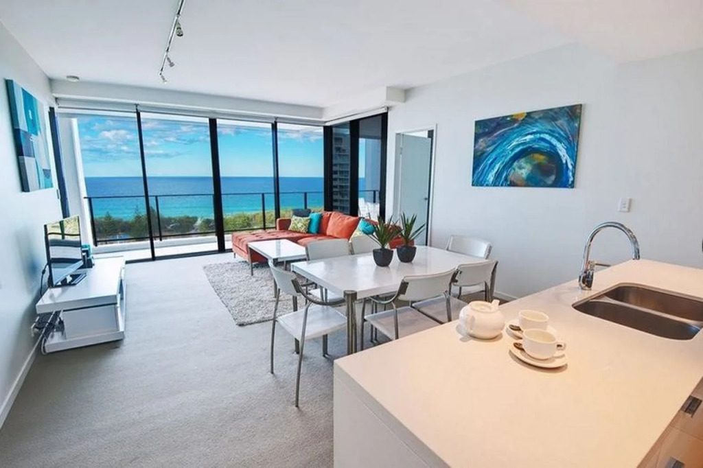 Ultra Broadbeach