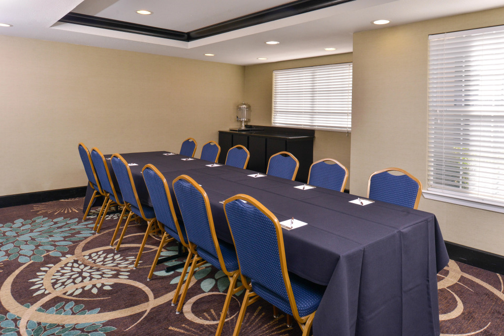 Staybridge Suites Dallas Addison
