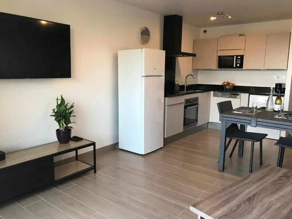Appartement vue mer et terrasse quartier calme à La Ciotat