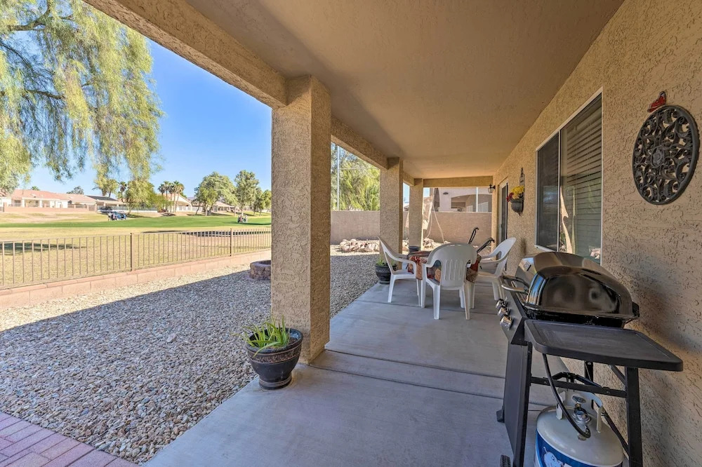 Fort Mohave Family Home w/ Golf Course Views!