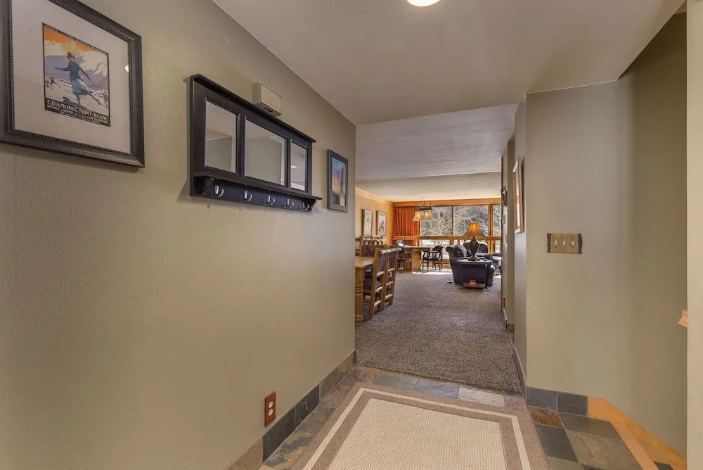 Decatur #1787 - 4 Br Condo