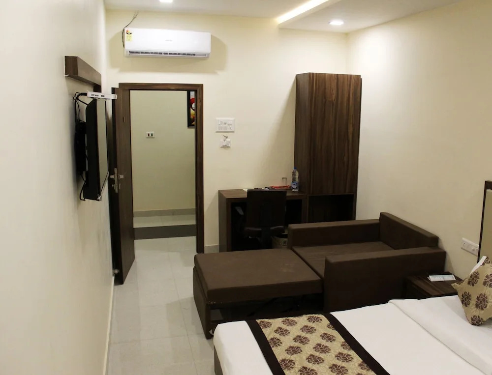 Eco Inn Hotel