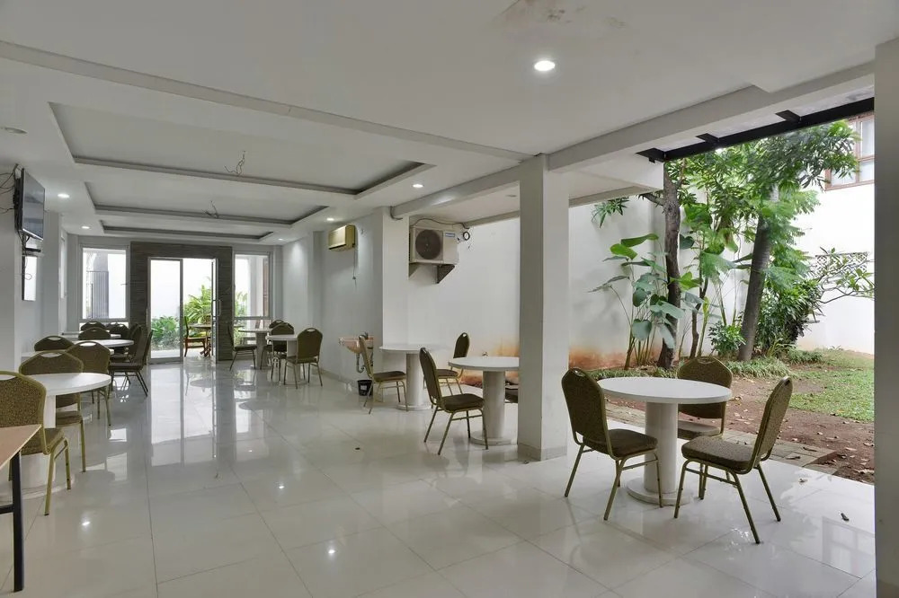 ZEN Rooms Basic Kelapa Dua Kebon Jeruk
