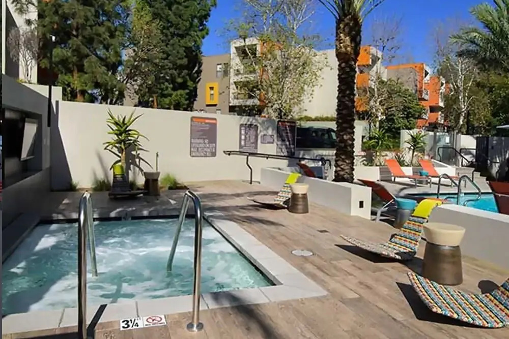 Studio City Universal Apartments