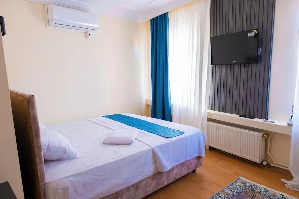 Çinar Otel