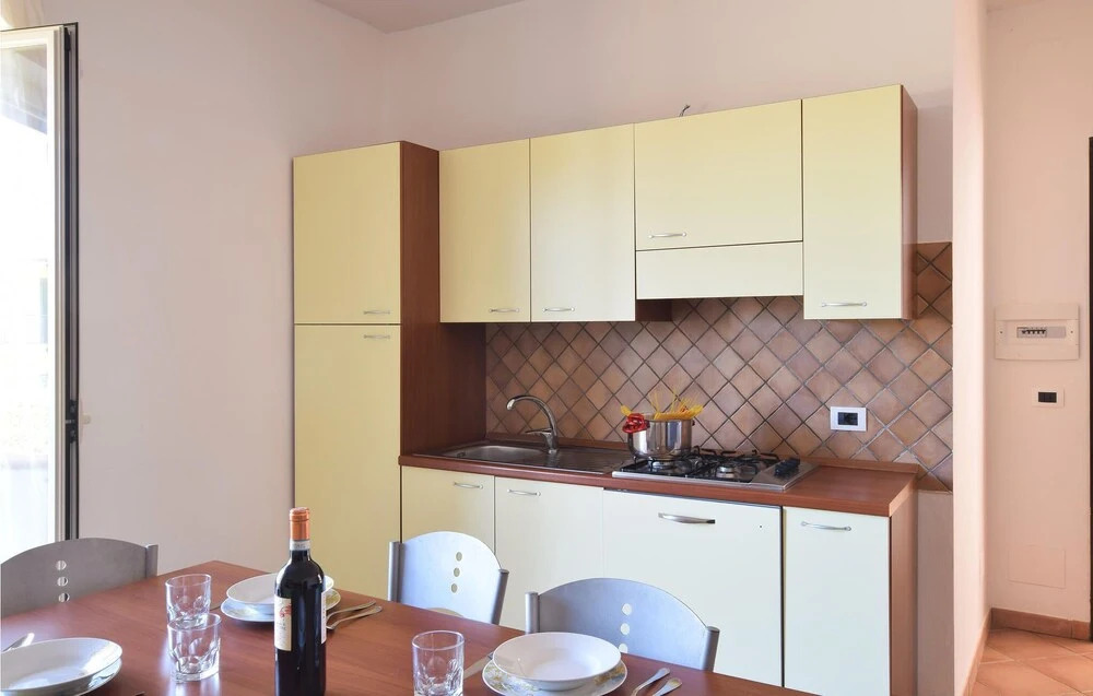 Nice Apartment in Scalea With Outdoor Swimming Pool, Wifi and 2 Bedrooms