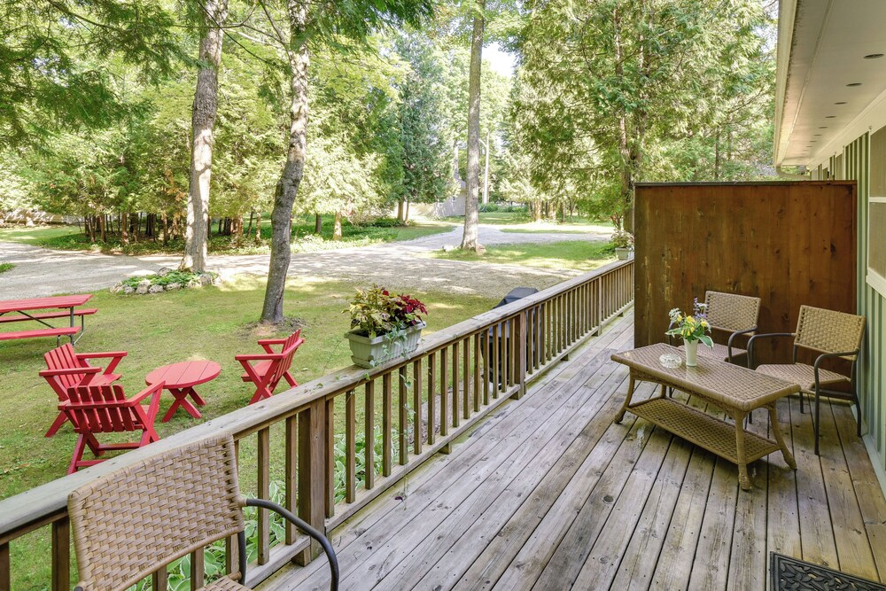 Pine Cottage Duplex w/ Deck: Walk to State Park