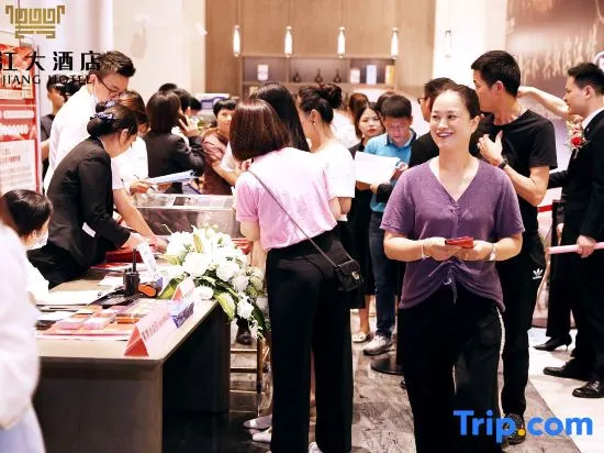 Binjiang Hotel
