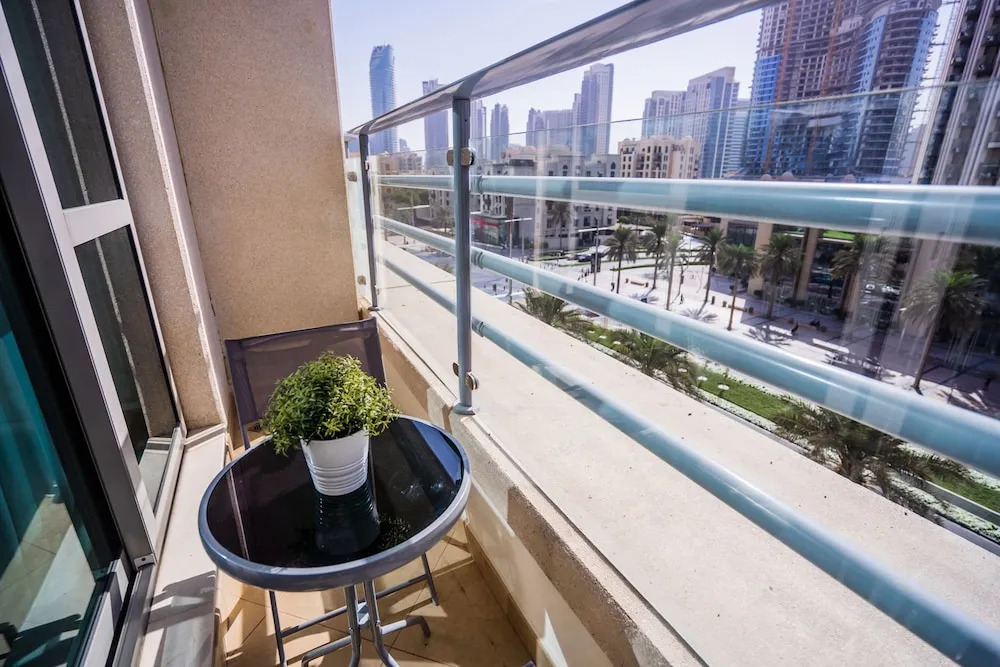 Nasma Luxury Stays- BLVD Central Podium