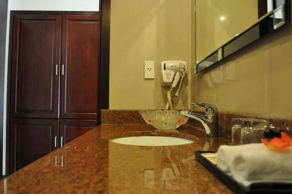 Truong Giang Hotel