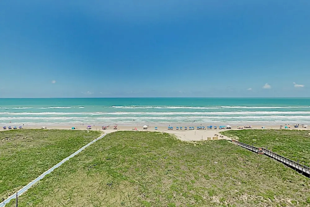 Picture-perfect Gulf Views, Pools, Tennis & Sauna 2 Bedroom Condo