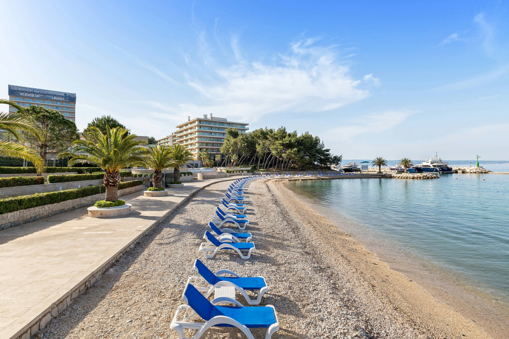 Le Meridien Lav Split