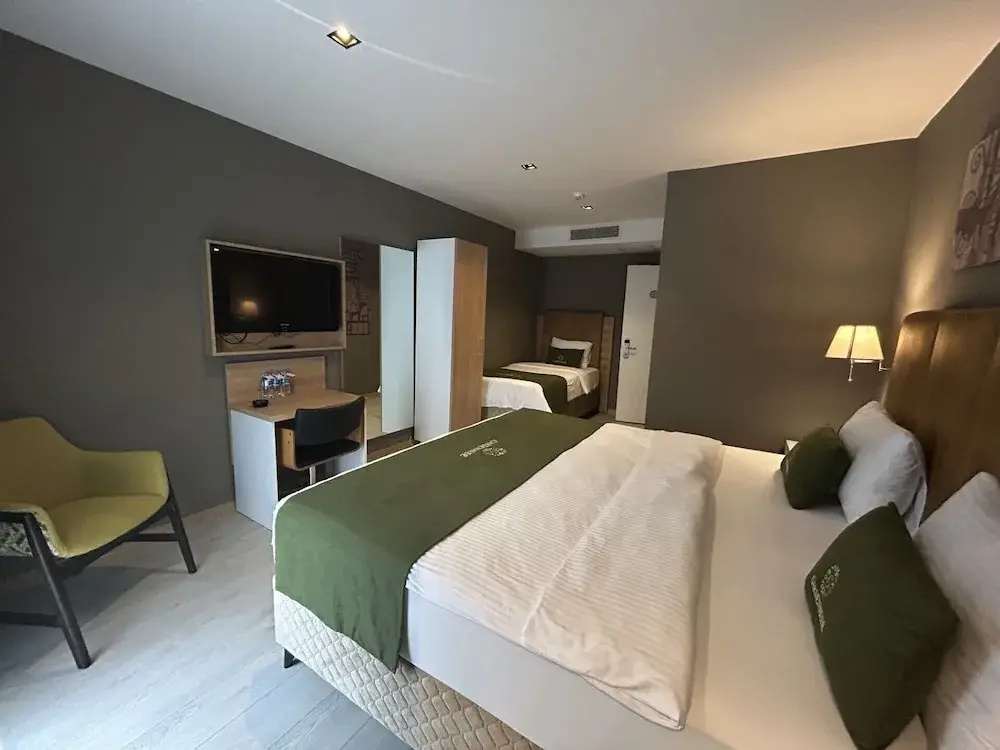 Gardenmode Airport Hotel
