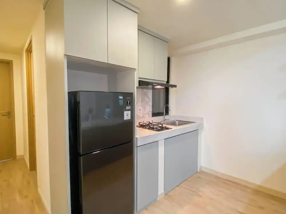 Modern Look And Restful 3Br At Meikarta Apartment