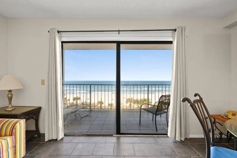 The Summit Unit 512