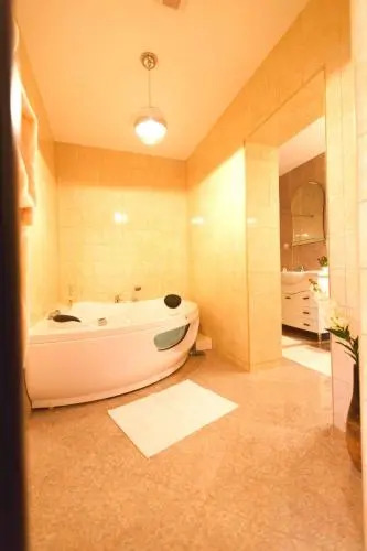 Noblesse Suite