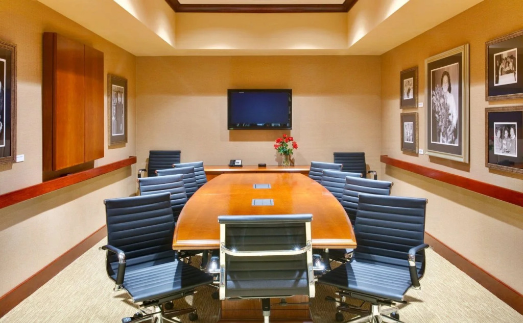 Holiday Inn & Suites Memphis - Wolfchase Galleria by IHG