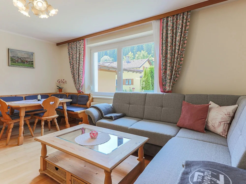 Snug Apartment in Kitzbühel - Kirchberg near Ski Slopes