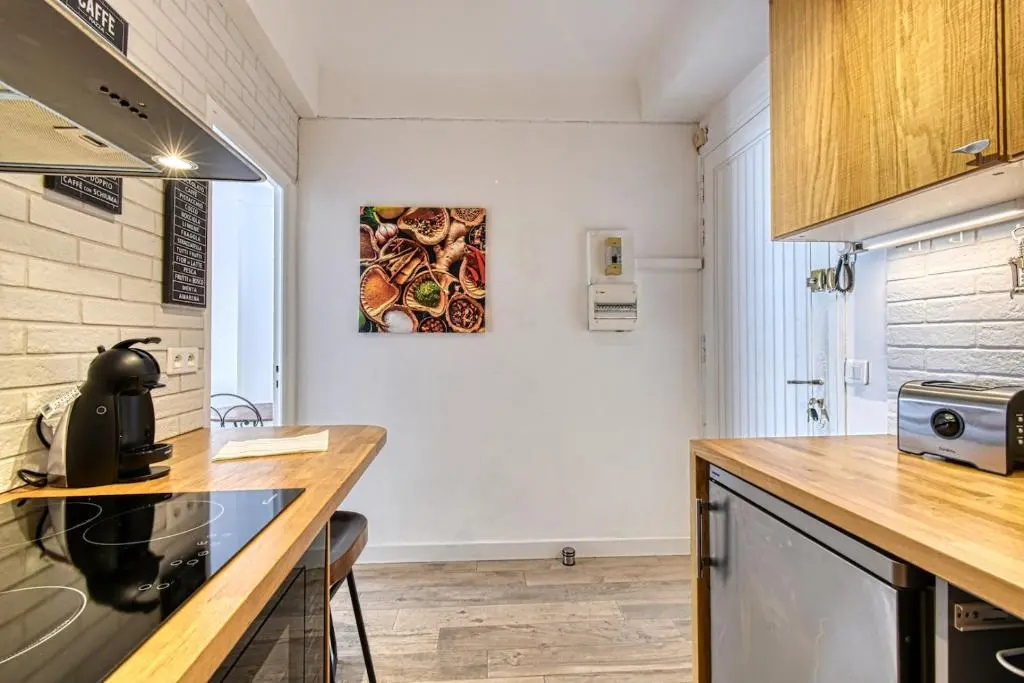 Romantic and new apartment in the famous Rue Meynadier in the supercentre of Cannes