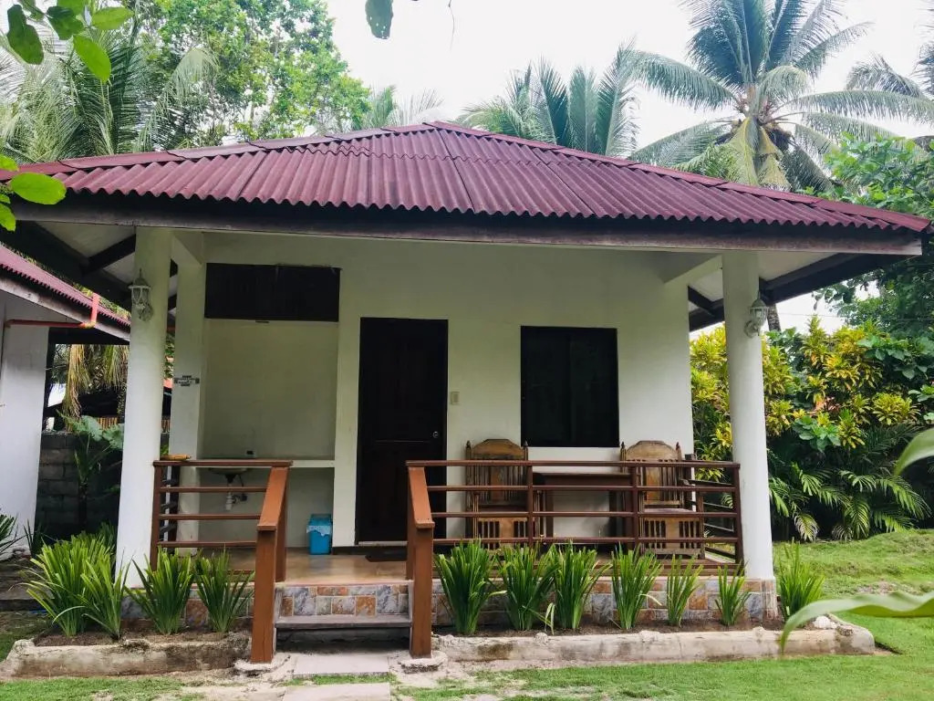 Shats Guesthouse Siargao near Beach