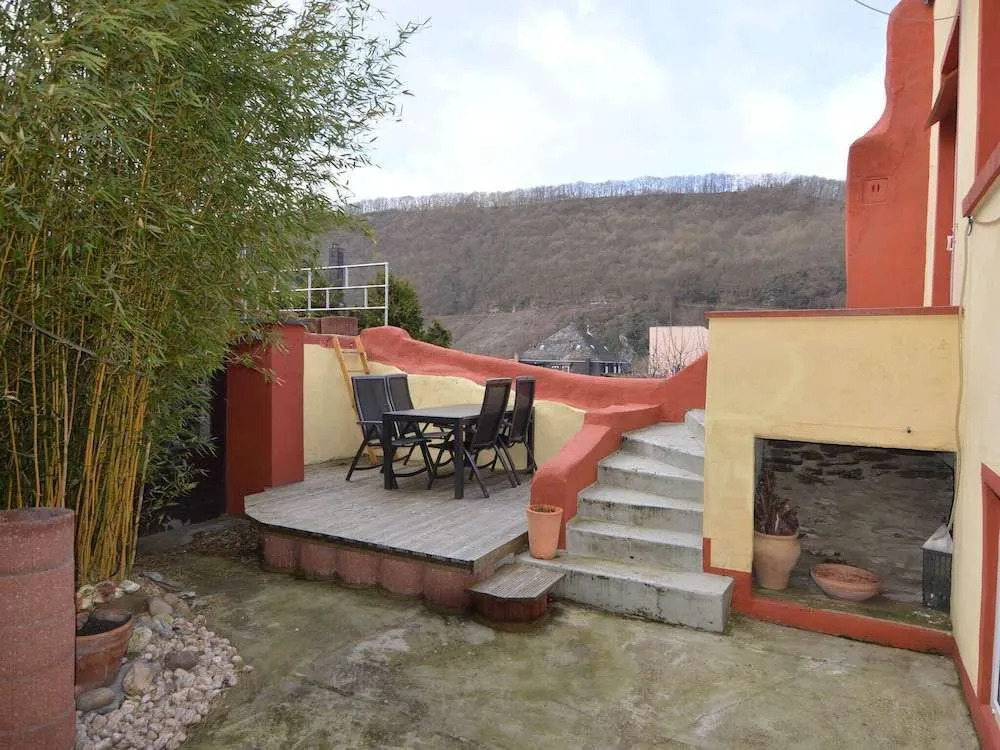 Charming Holiday Home in Neumagen-dhron