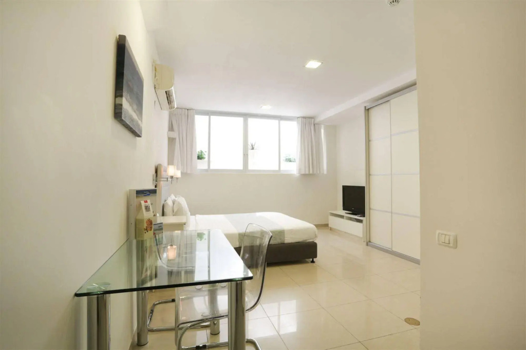 Sea Land Suites - by Echo Hotels