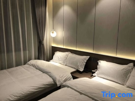 Mia Hotel
