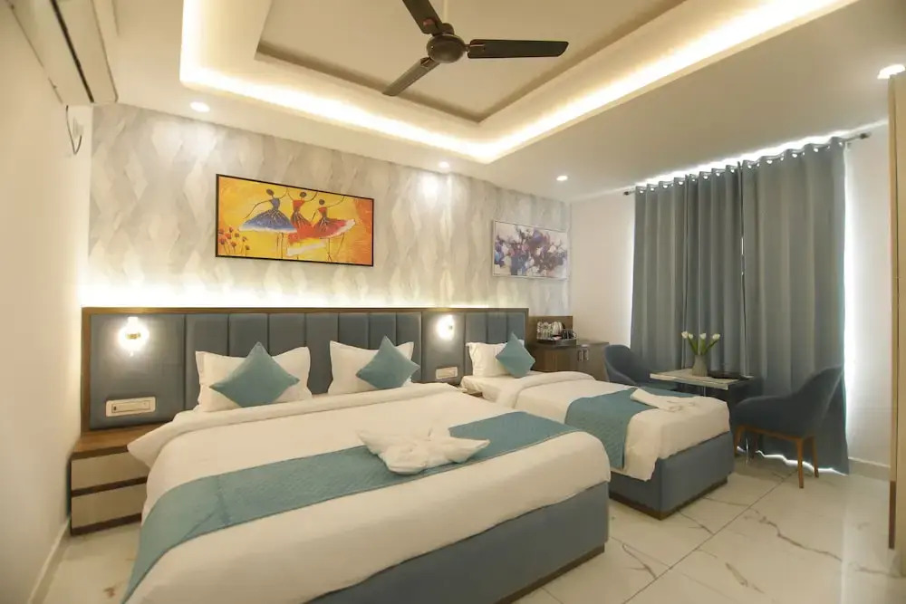 Treebo Premium Paarth Grand with Pure Veg Restaurant
