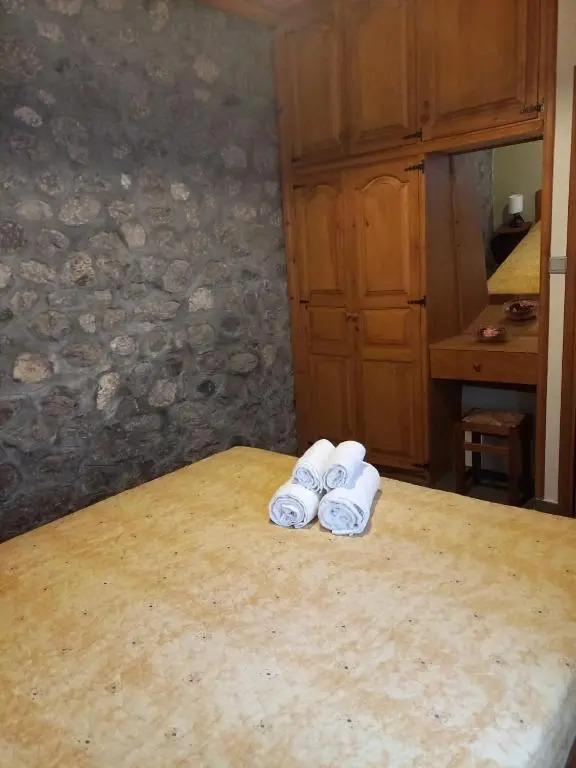Potamolithos Suites