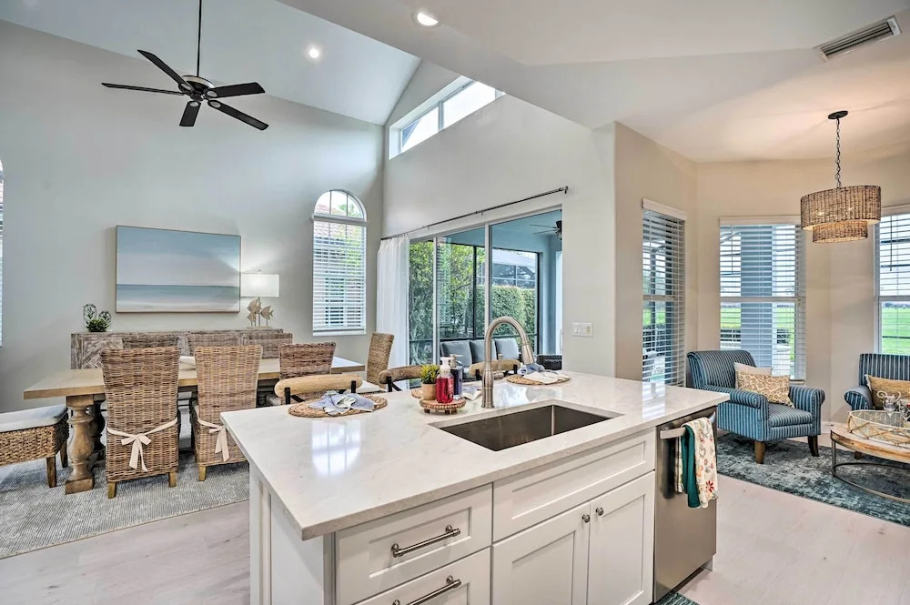 Luxury Naples Home w/ Private Pool & Hot Tub