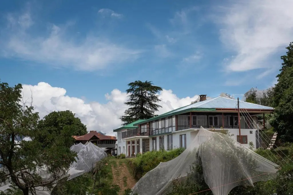 Bara Bungalow Thanedhar Estate