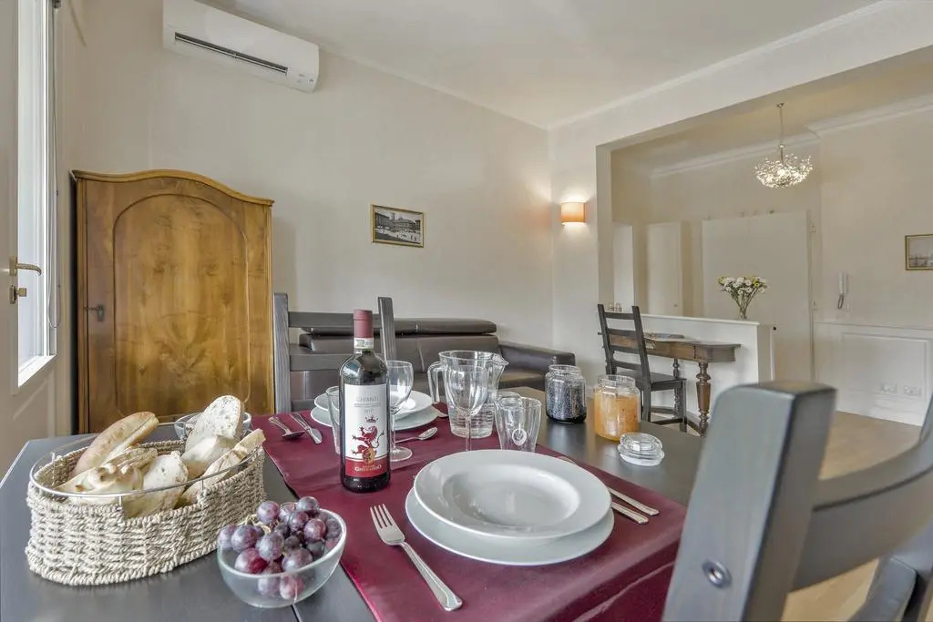 Rosselli Halldis Apartments