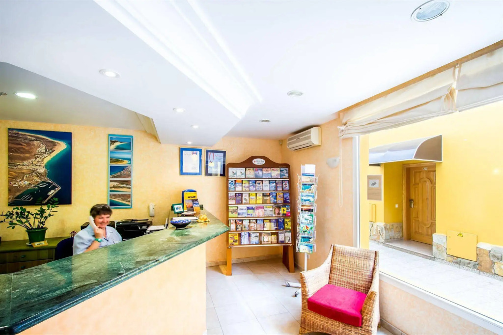 Apartamentos Punta Marina by LIVVO