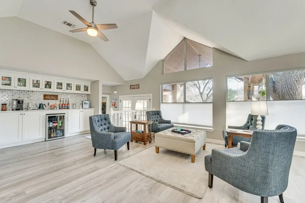 Seguin Riverfront Retreat: Fishing Dock + Kayaks!