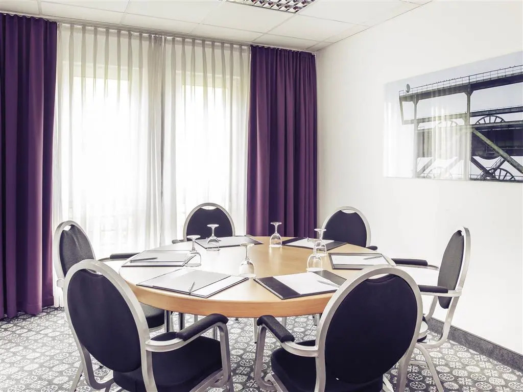 Mercure Kamen Unna
