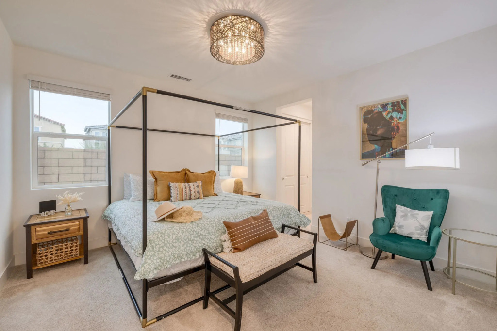 Sunburst by Avantstay Lakefront + Mountain Views