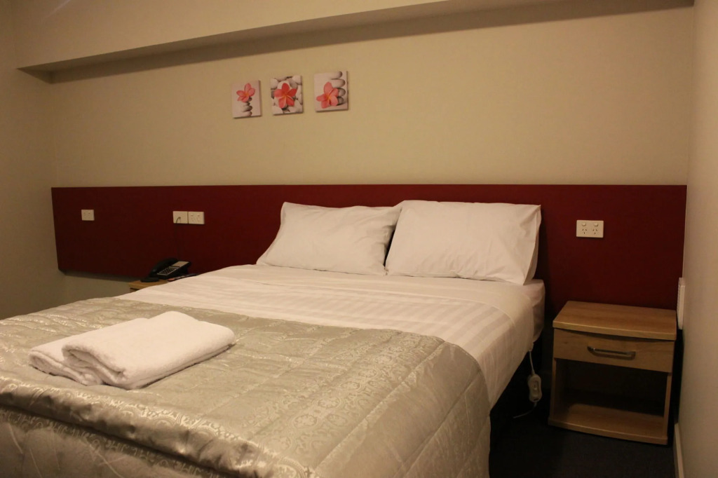 C-Motel