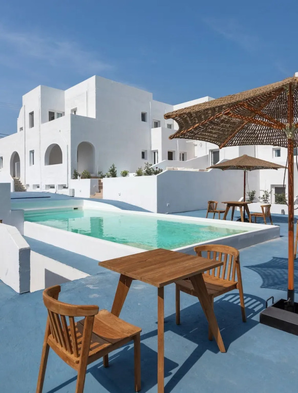 Отель Voca Hotel & Suites