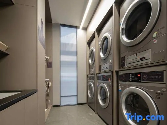 Jinan Old Commercial Port Jingsan Road Light Residence Hotel